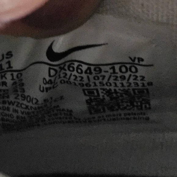 Nike Cosmic Unity 2 TB Promo Unreleased White RARE DX6649-100 Men’s Size 11 - Picture 9 of 9